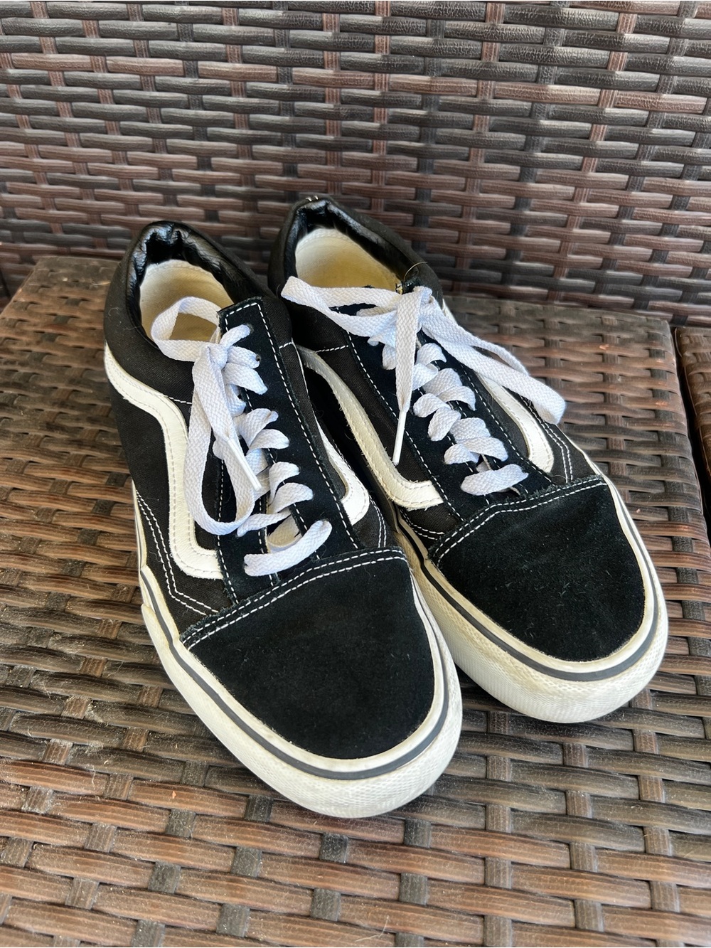 Classic Black & White Low-Top Platform Vans Sneakers Women’s size 8.5